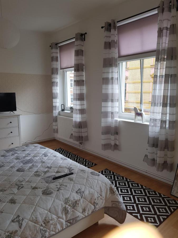 Apartman Deny2 Apartment Дечин Екстериор снимка