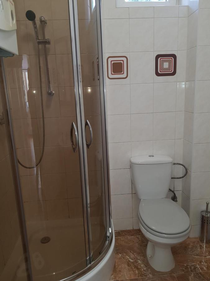 Apartman Deny2 Apartment Дечин Екстериор снимка